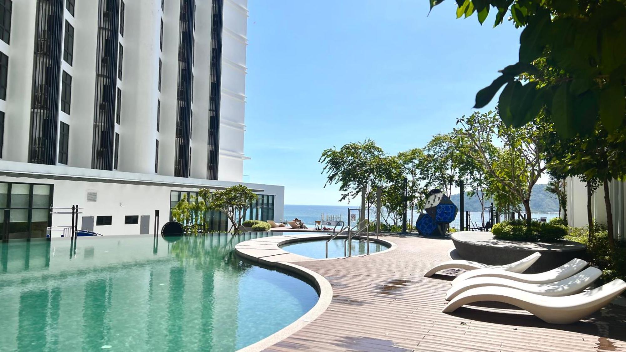 The Shore Executive Suites By Ys Luxury Кота Кинабалу Екстериор снимка